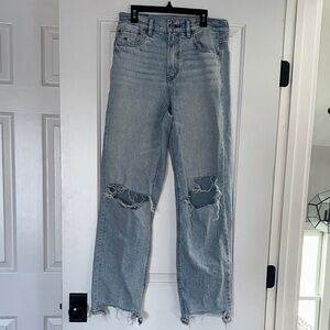 American Eagle Outfitters Light Blue Distressed Boyfriend Jeans